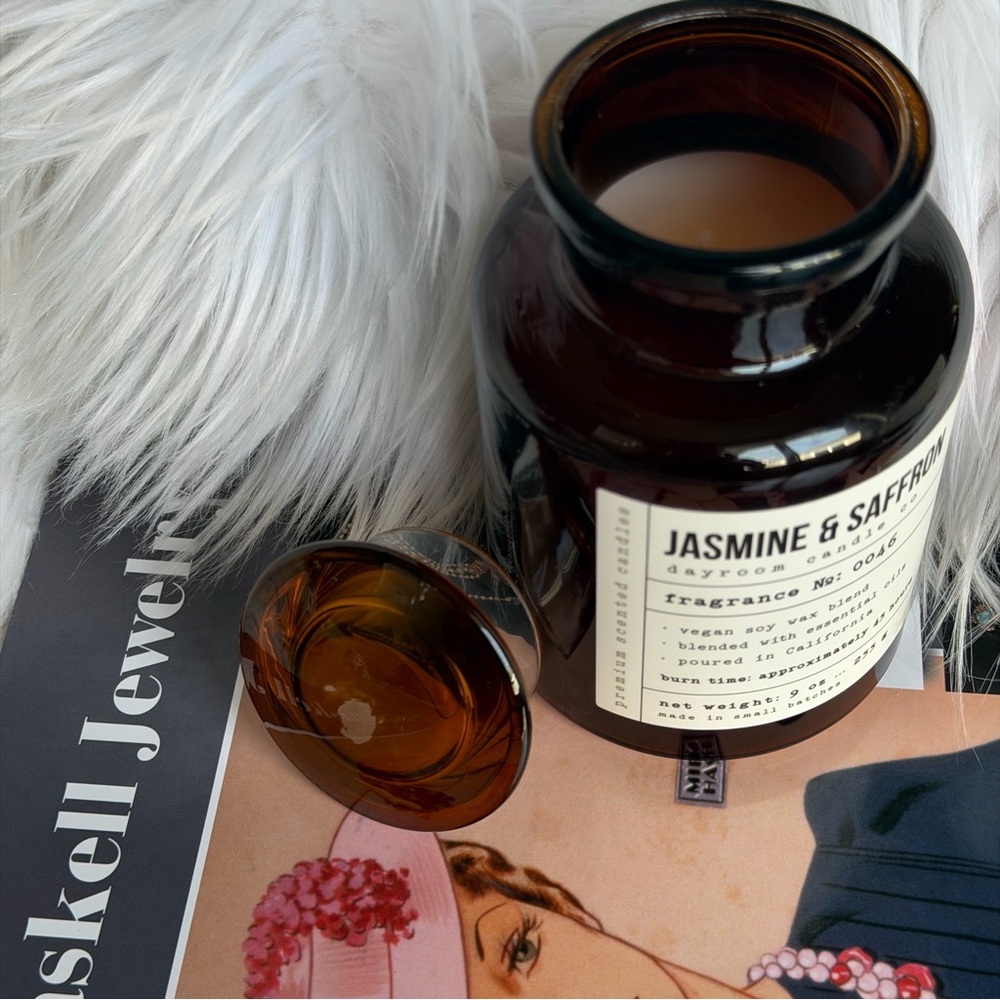 Vegan Soy Wax Blend | Jasmine & Saffron Scented 9oz Candle in Amber Jar